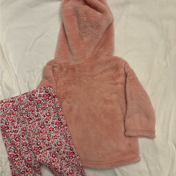 Baby Matching Set - Picture 2 of 3